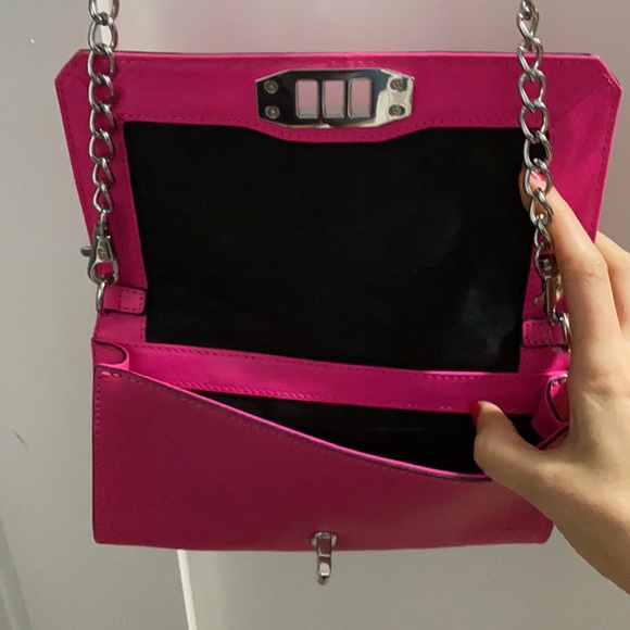 Rebecca Minkoff wallet on a chain - Picture 4 of 4